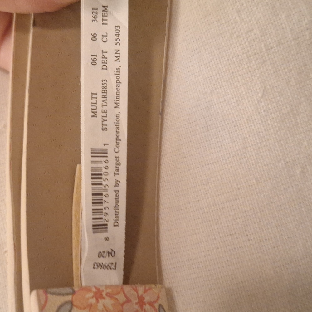 Pre-owned Floral Patterned Belt Size M Pink/Cream/Silver w/ Bluish Green Leaves - Picture 2 of 2